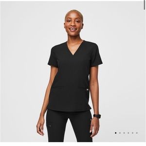 Figs Casma Three Pocket Scrub Top
